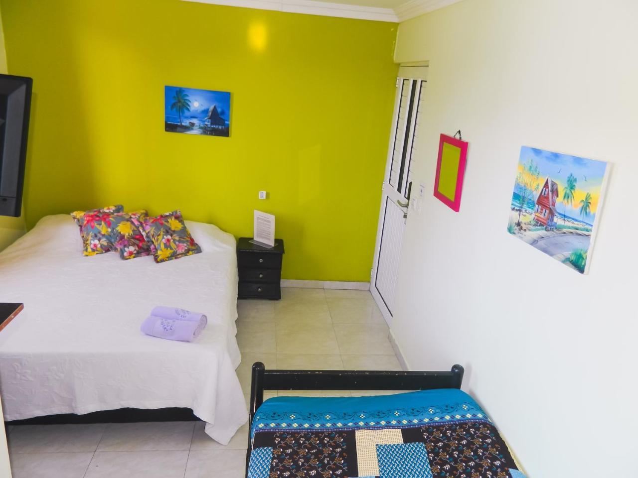 Hostel Stingray Сан-Андрес Экстерьер фото